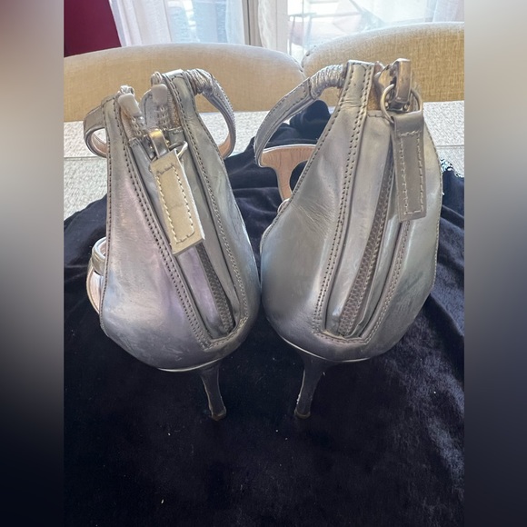 Manolo Blahnik Silver heels - Picture 5 of 11